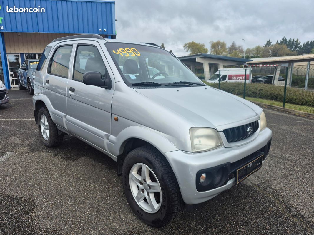 DAIHATSU TERIOS 1.5 105 CHX SPORT, 4X4, VITRES ELECTRIQUES, RETROS ELECTRIQUES, CLIM, INTERIEUR IMPECCABLE