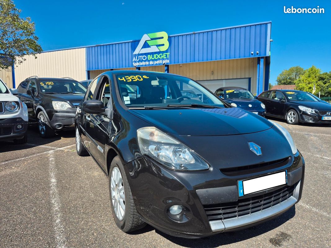 RENAULT CLIO 3 DCI 90CHX TOMTOM EXCEPTION,JANTES ALUS,REGULATEUR DE VITESSE,GPS ,GARANTIE 3 MOIS
