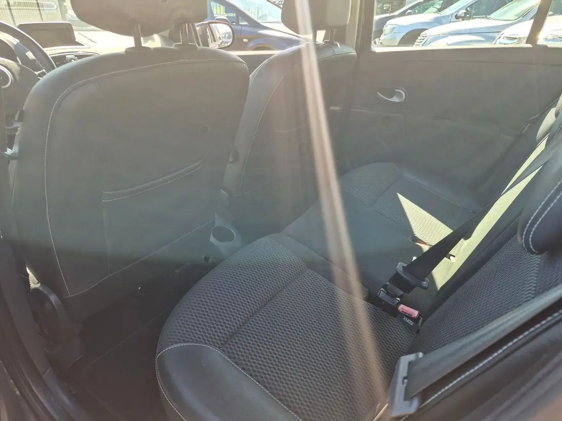RENAULT CLIO 3 DCI 90CHX TOMTOM EXCEPTION,JANTES ALUS,REGULATEUR DE VITESSE,GPS ,GARANTIE 3 MOIS - photo 3