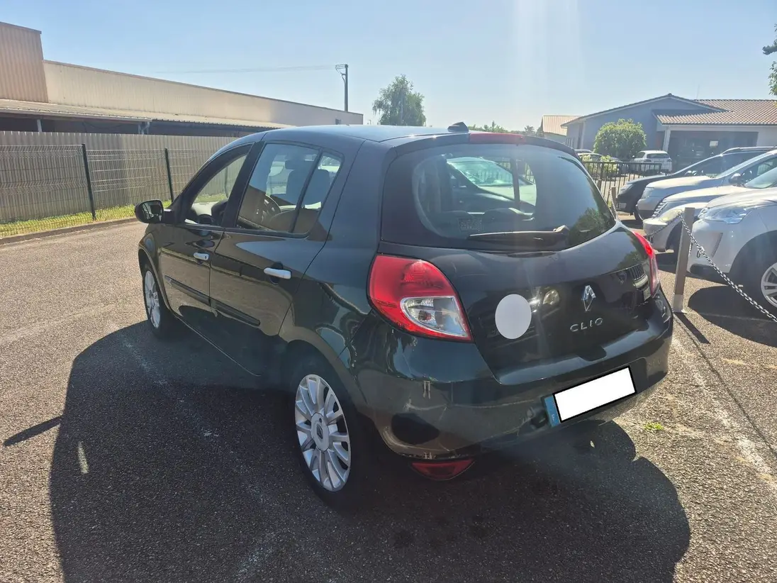 RENAULT CLIO 3 DCI 90CHX TOMTOM EXCEPTION,JANTES ALUS,REGULATEUR DE VITESSE,GPS ,GARANTIE 3 MOIS - photo 4