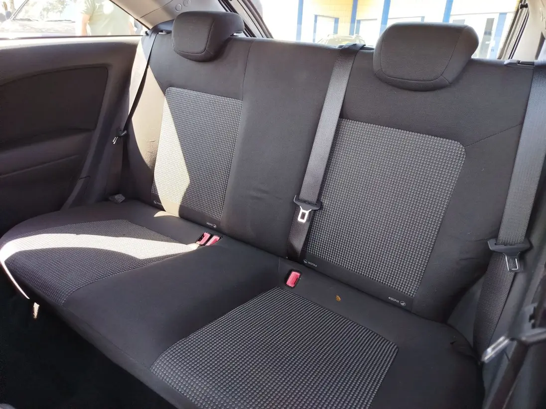 OPEL CORSA 1.3 CDTI 75 CHX ESSENTIA 3 PORTES, IDEAL JEUNE CONDUCTEUR, CT OK, MOTEUR A CHAINE, VITRES ET RETROS ELECTRIQUES, RÉVISION EFFECTUÉE, REPRISE POSSIBLE, GARANTIE 3 MOIS - photo 4
