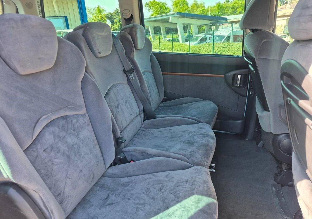 CITROEN C8 2.2L 16 V 160 CHX 7 PLACES, VITRES ET RETROS ELECTRIQUES, CLIM, RADIO CD + COMMANDE AU VOLANT, REGULATEUR DE VITESSE, JANTES ALU, REPRISE POSS, GARANTIE 3 MOIS - photo 4