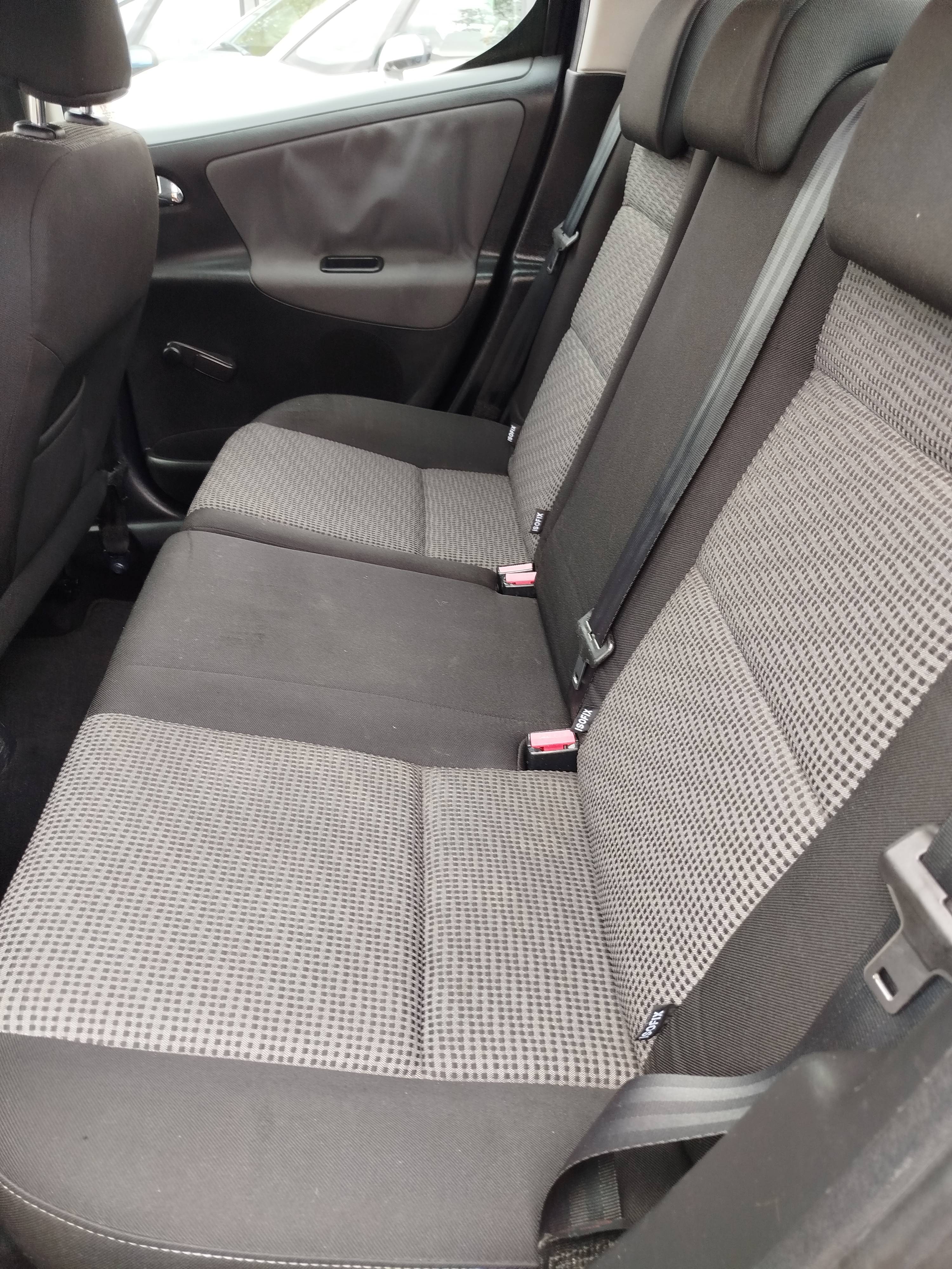 PEUGEOT 207 1.6 VTI 120CHX, BOITE AUTOMATIQUE, MOTEUR A CHAINE DE DISTRIBUTION, CLIM, VITRES ET RETROS ELECTRIQUES, REGULATEUR DE VITESSE, RADAR DE RECUL, REPRISE POSS , GARANTIE 3 MOIS - photo 4