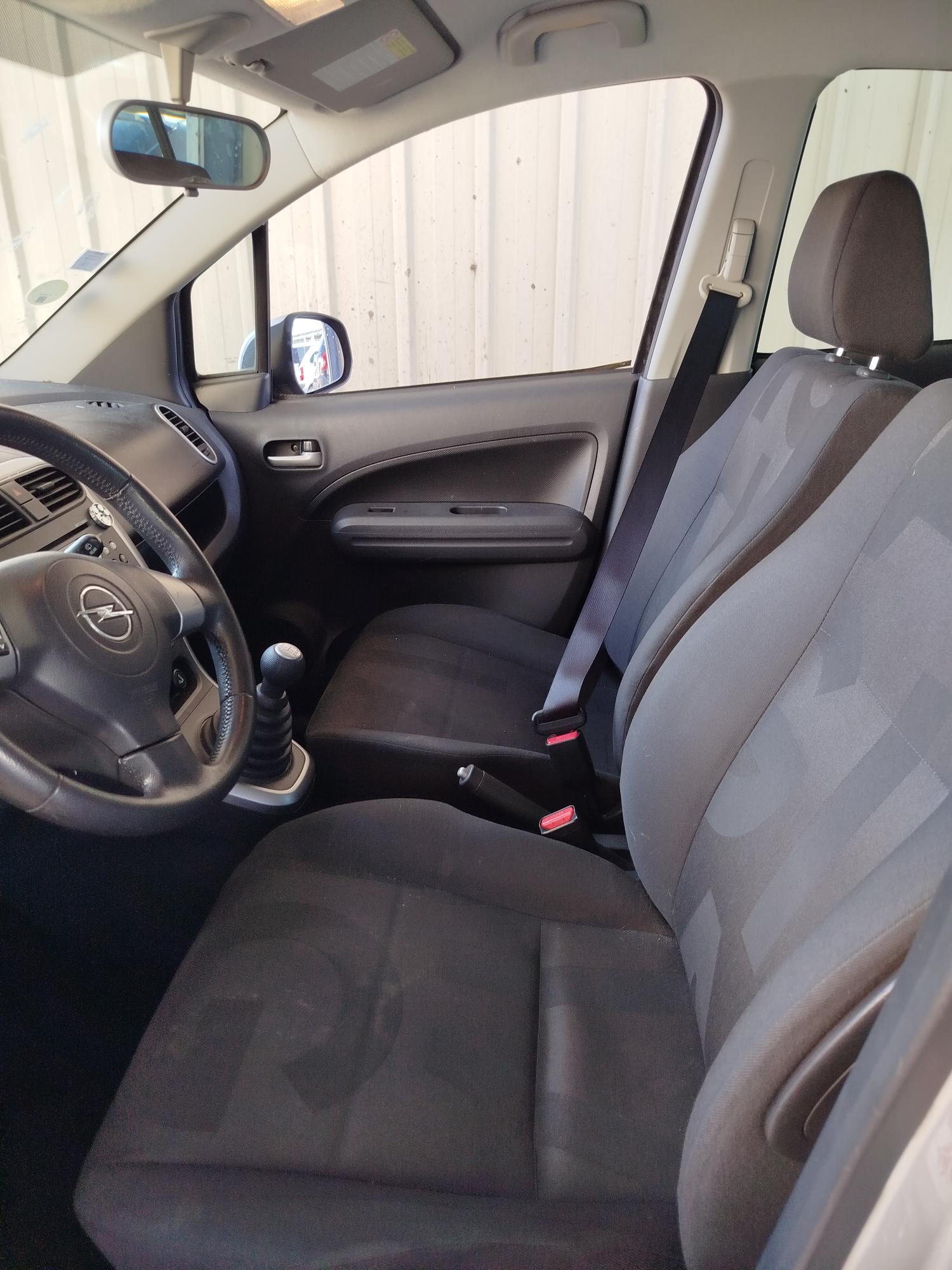 OPEL AGILA 1.2 I ENJOY, 5 PORTES, IDEAL JEUNE CONDUCTEUR, CT OK, MOTEUR A CHAINE, VITRES ET RETROS ELECTRIQUES, RÉVISION EFFECTUÉE, REPRISE POSSIBLE, CLIMATISATION, GARANTIE 6 MOIS - photo 3