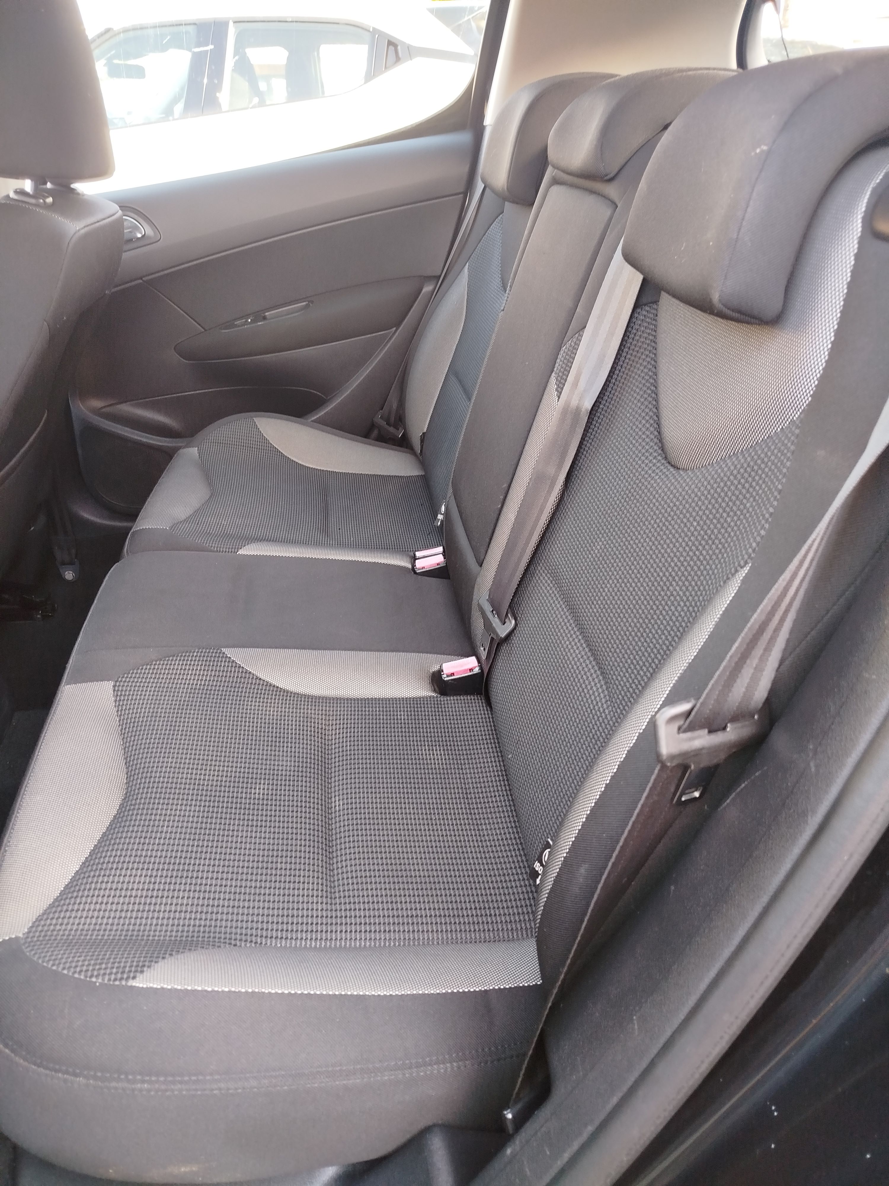 PEUGEOT 308 1.6 VTI ACTIVE 120 CHX , MOTEUR A CHAINE, CLIM AUTOMATIQUE, VITRES ET RÉTROS ÉLECTRIQUES, RÉGULATEUR DE VITESSE, JANTES ALU, REPRISE POSSIBLE ,GARANTIE 3 MOIS - photo 3