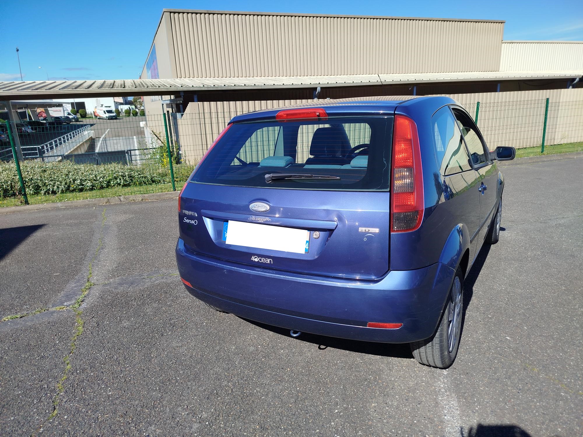 FORD FIESTA 1,4 TDCI 70 CHX CLIM, CT OK ,REVISION EFFECTUEE,KIT DISTRI+POMPE A EAU NEUF,REPR POSS ,GARANTIE 3 MOIS - photo 4